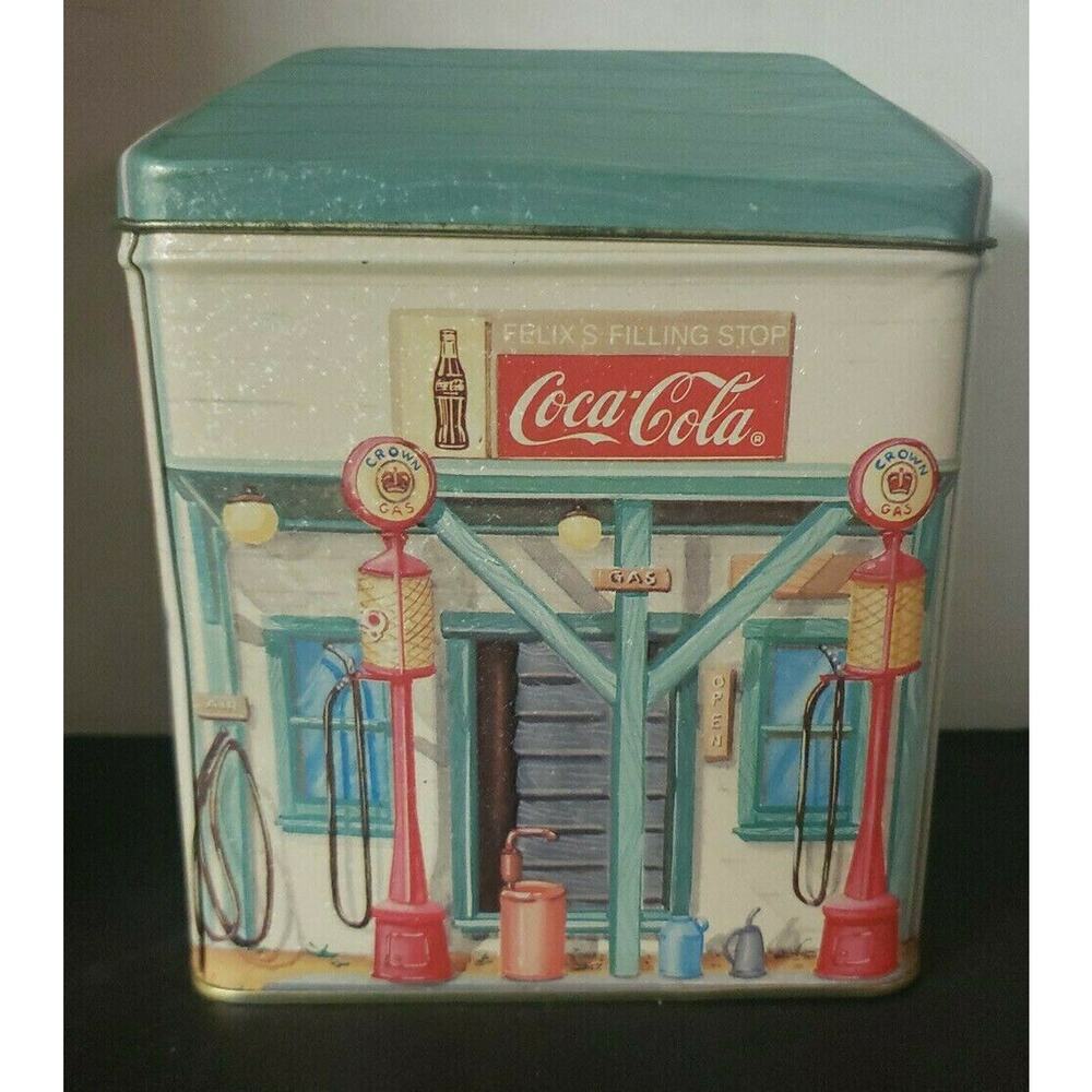 1992 Coca Cola Bristolware Collectible Tin Felix's Filling Stop Vintage U128